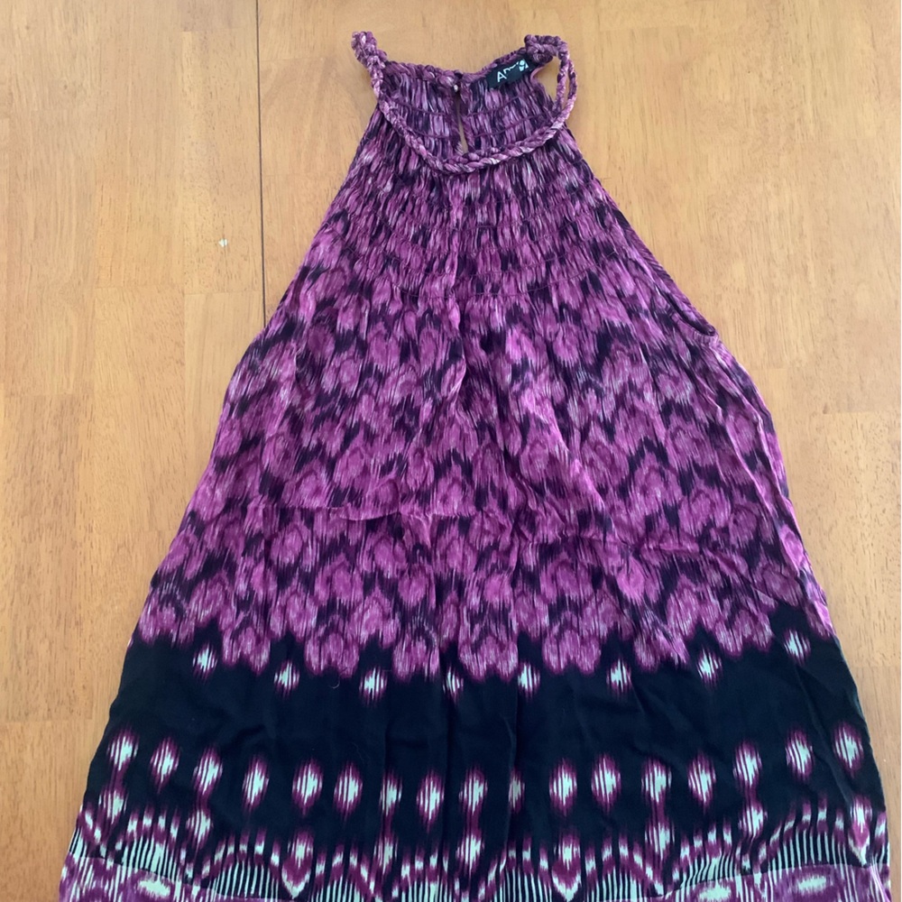 Apt 9 Women’s halter top with smocking, braiding, and button back. Size S.